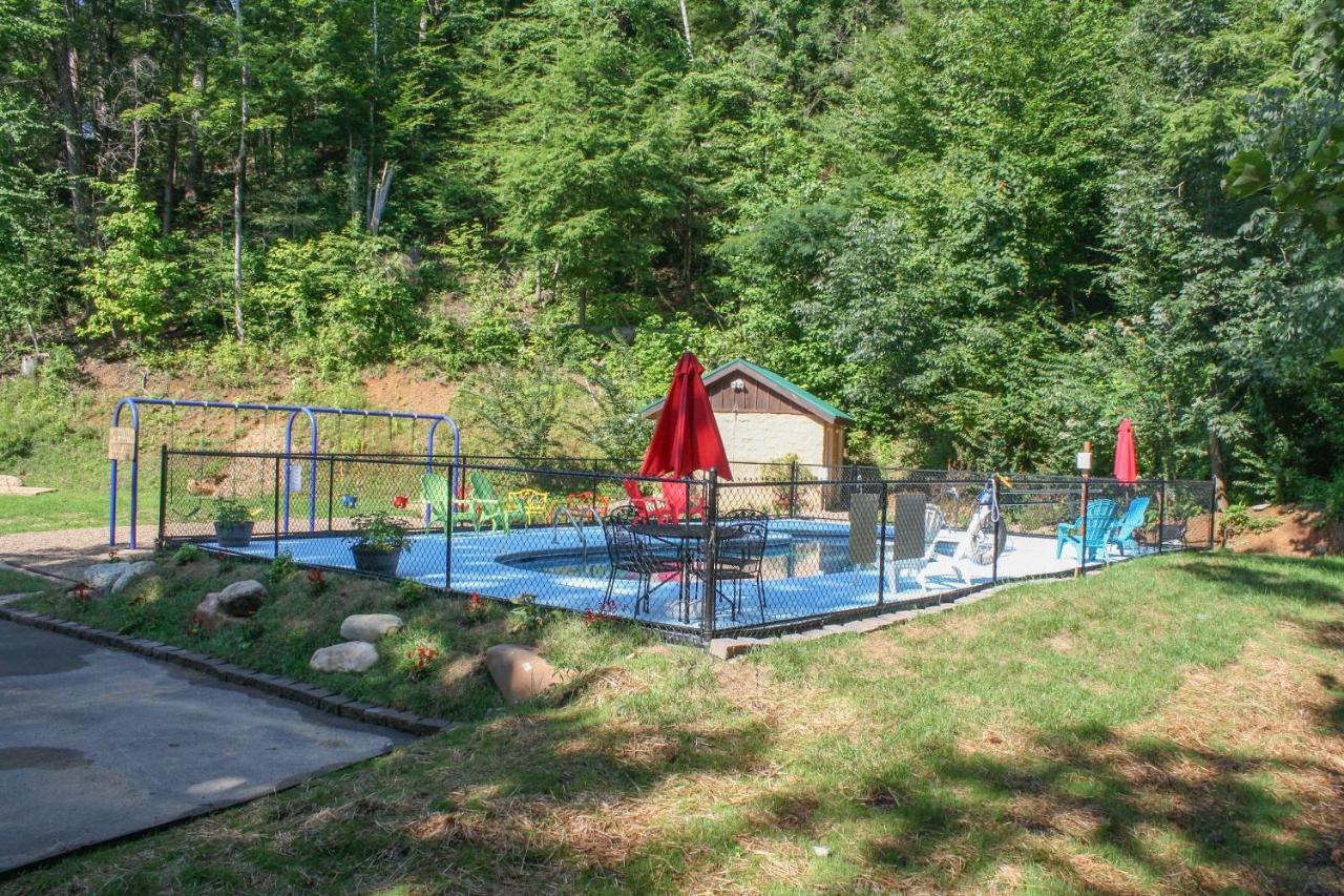 210 Cubs In The Treetops - Luxurious Cabin In Gatlinburg Esterno foto