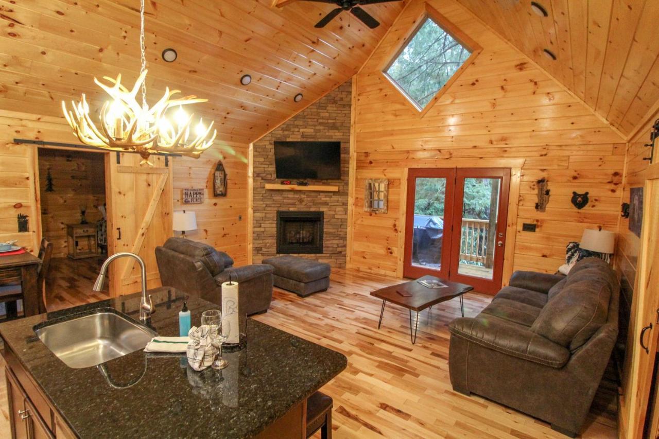 210 Cubs In The Treetops - Luxurious Cabin In Gatlinburg Esterno foto